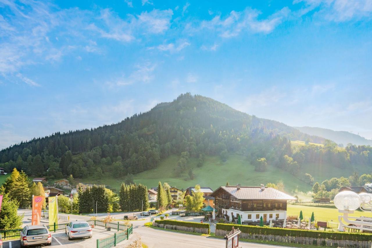 Hotel Vitaler Landauerhof Schladming Bagian luar foto